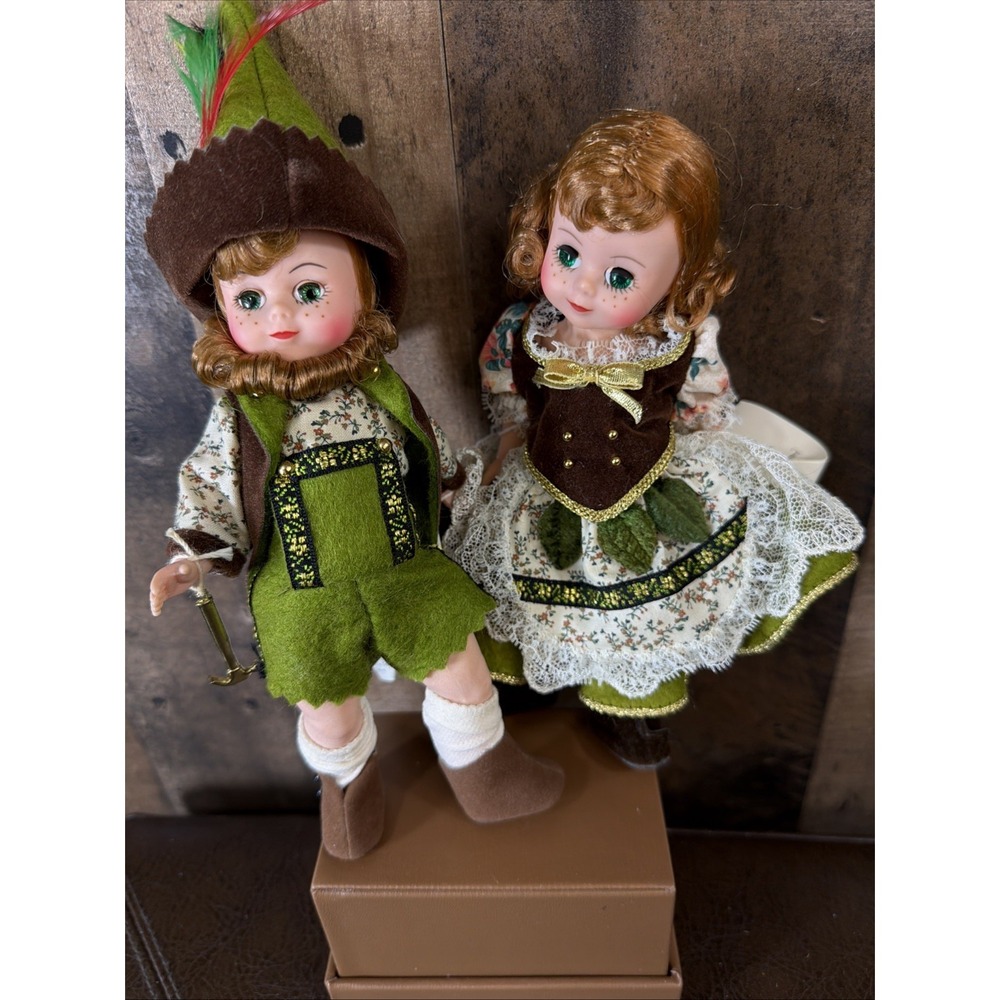 Madame Alexander Shoemaker Elf Girl Boy 8" Doll Vintage 1996 Box Wear No Hat